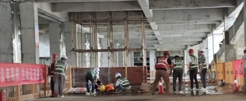 200余人参加！铜仁市住建局举办建筑施工坍塌应急救援演练(图2)