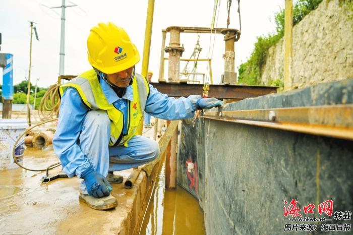 垂直阻隔防渗墙首幅最深HDPE膜下设成功颜春岭生态修复项目进入全面施工阶段