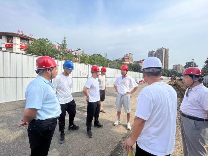 广汉市住房和城乡建设局开展高温天气建筑工地安全生产检查