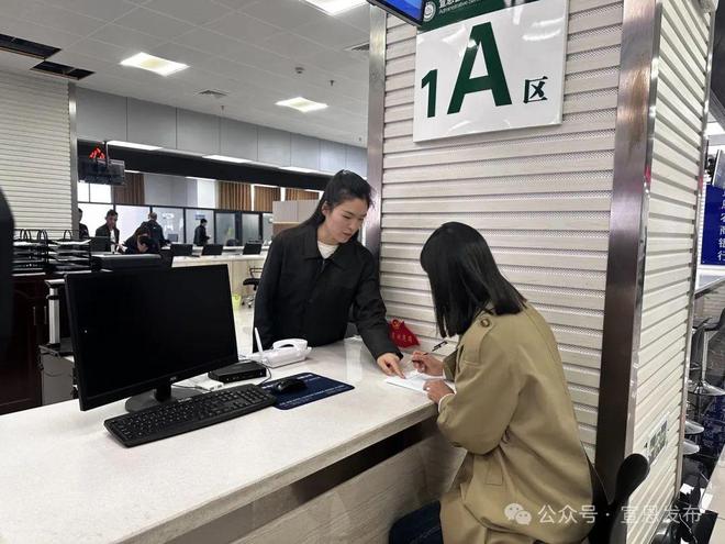 宣恩发放首张市政工程综合许可证(图2)