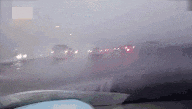 下班风雨交加！大风降雨行车安全指南→(图3)