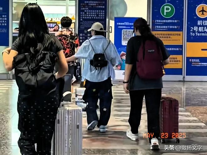 全红婵家的小别墅做完了基础弹线全爸驾驶霸王龙车前来进行验收(图7)