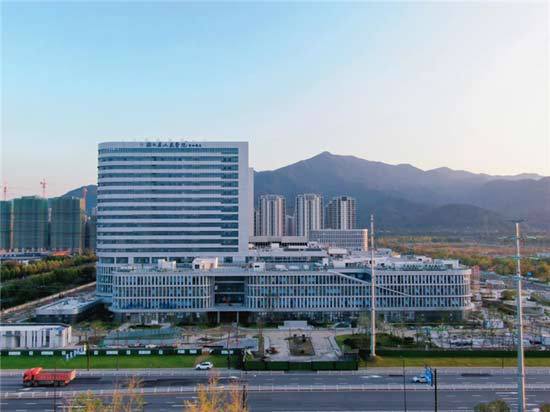 家门口的三甲医院！浙江省人民医院富阳院区（一期）项目全面竣工(图2)