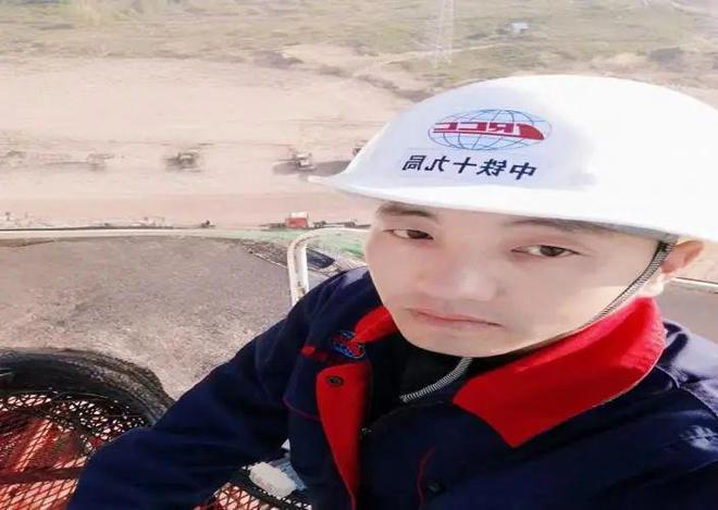 「匠星闪耀：我们的就业榜样」开发市场的使者：余泽鹏(图1)