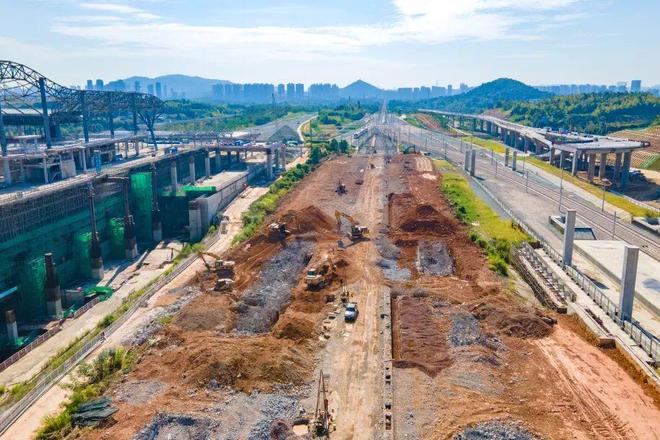 重大进展！长沙西站站房施工迈入全速推进新阶段(图2)