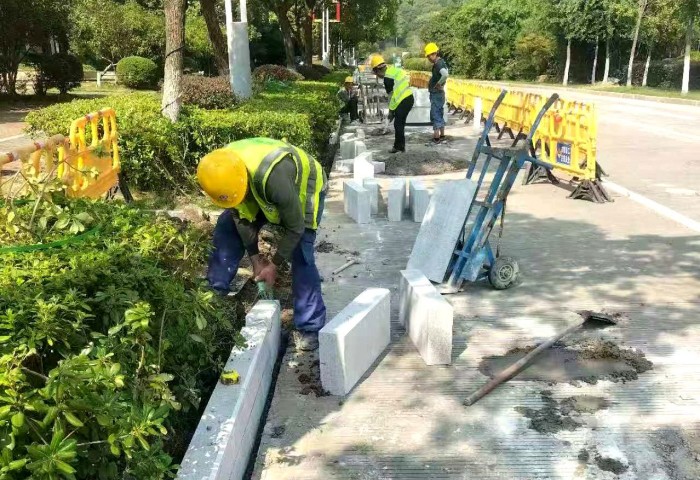 马鞍山市花雨路改造工程扎实推进：为民办实事提升城市品质(图1)
