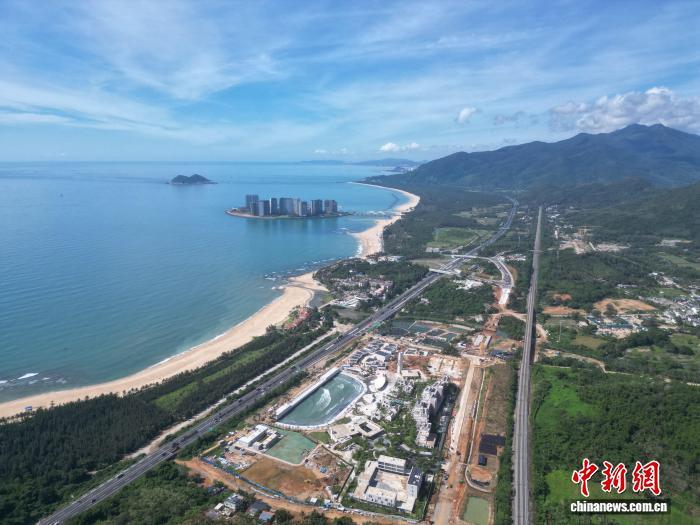 海南自贸港多个重点项目国庆假期加紧施工(图2)