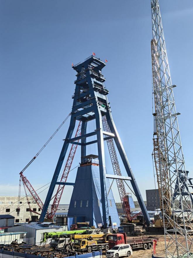 永泰能源海则滩煤矿建设突飞猛进井架与选煤厂工程相继告捷