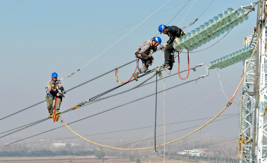亳州：冬季电网工程建设忙（图）(图2)