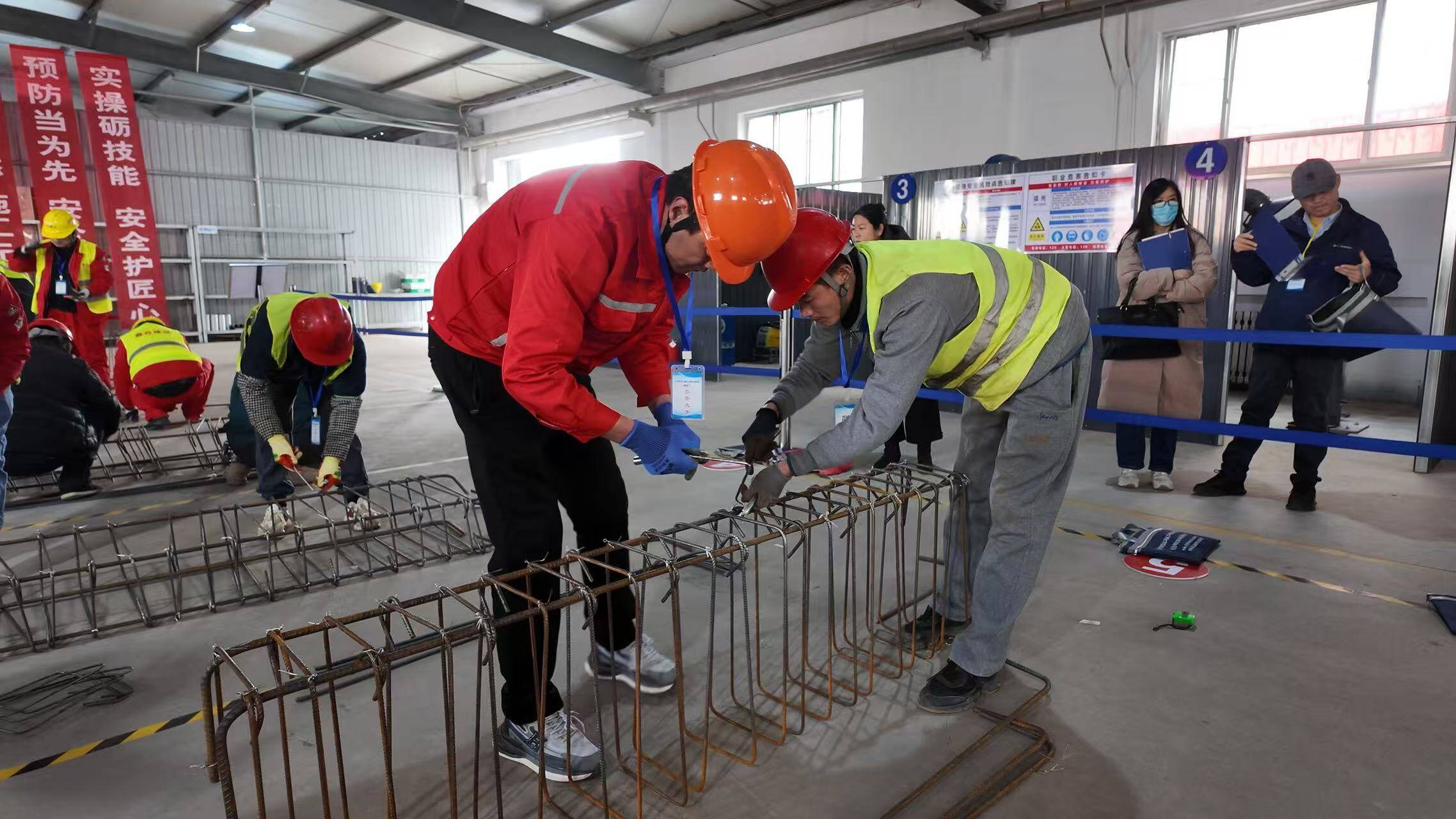 东营市建筑施工领域工伤预防实操竞赛举办(图2)