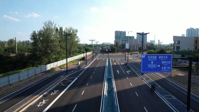 8条市政道路打通及提升改造工程完工通车(图2)