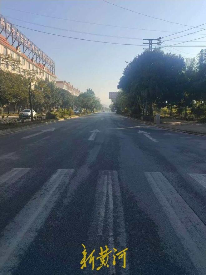 云南一市政工程违法分包156名农民工工资遭拖欠八年未结(图5)