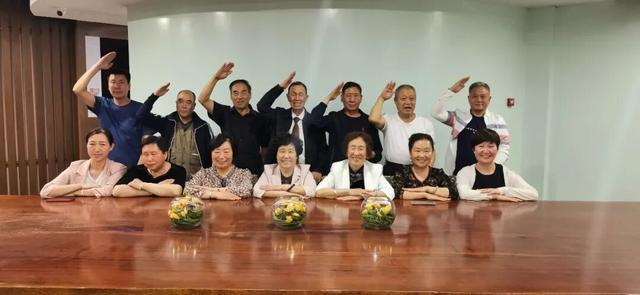 北京七姐妹连续46年自办家庭春晚比央视春晚早4年(图7)