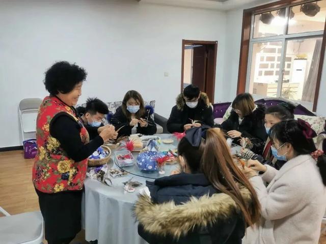 北京七姐妹连续46年自办家庭春晚比央视春晚早4年(图8)