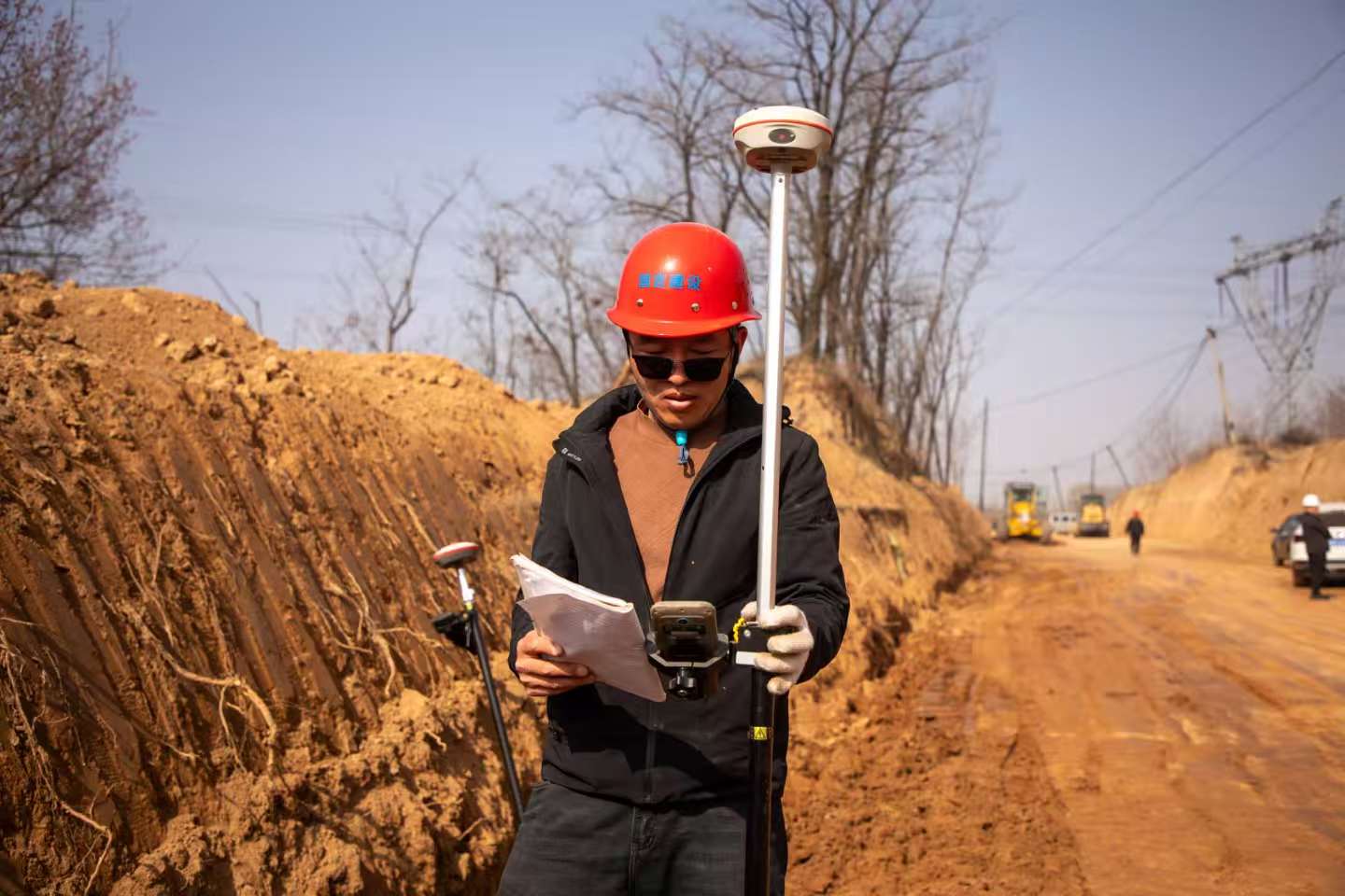道路升级“加速度” 铺就民生“幸福路”(图2)