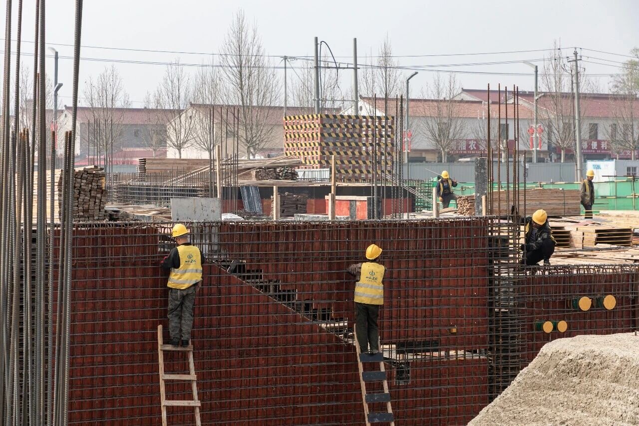 加快推进学校项目建设促进教育高质量发展(图1)