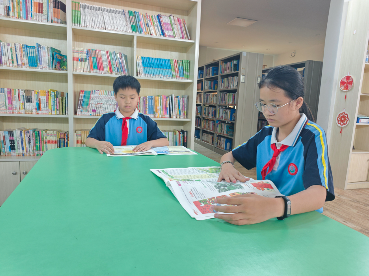 只有18周的学期博罗这所小学照常举行书香节(图2)